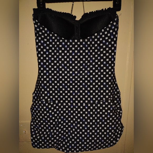 Bathing suit - Picture 2 of 2